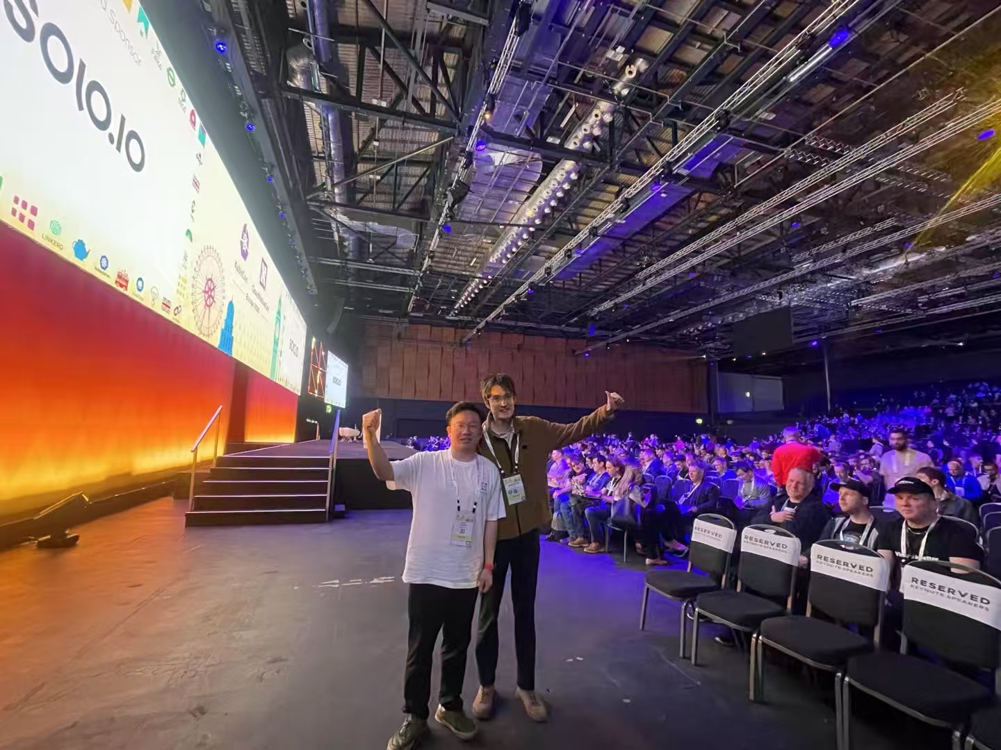 Zhang Xiao and Li Mengxuan at KubeCon London 2025